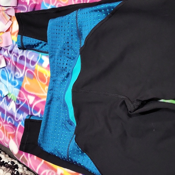 Victoria's Secret Sport Leggings - Picture 8 of 12